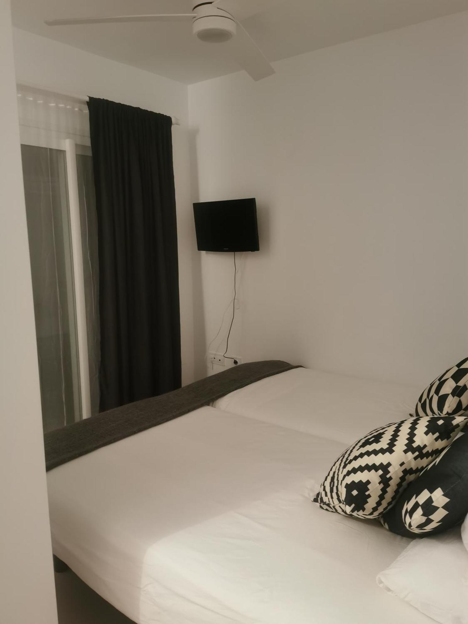 Beach Room Calasol La Cala Del Moral 外观 照片